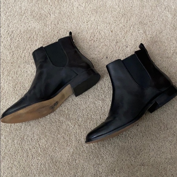 Michael Kors short booties - Picture 2 of 5